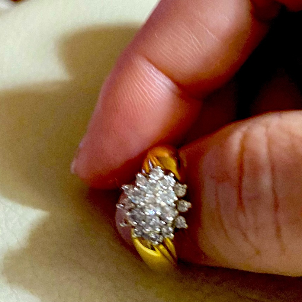 .60ct cluster diamond ring with 14k yellow gold. Size 6.5